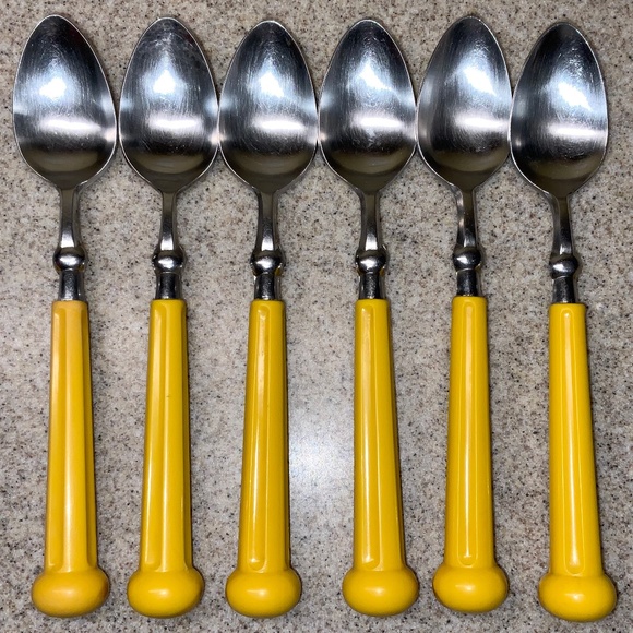 23 PIECE SET Oxford Hall VINTAGE 1973 Japan Stainless YELLOW Flatware - Picture 5 of 10